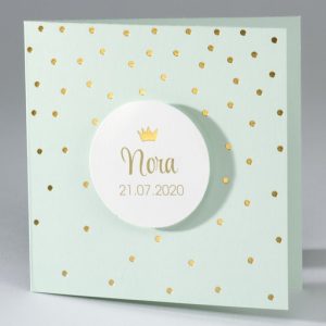 Mintgroen geboortekaartje met confetti in goudfolie
