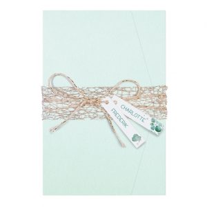 Huwelijkskaart - Chique mintgroen mapje met labels
